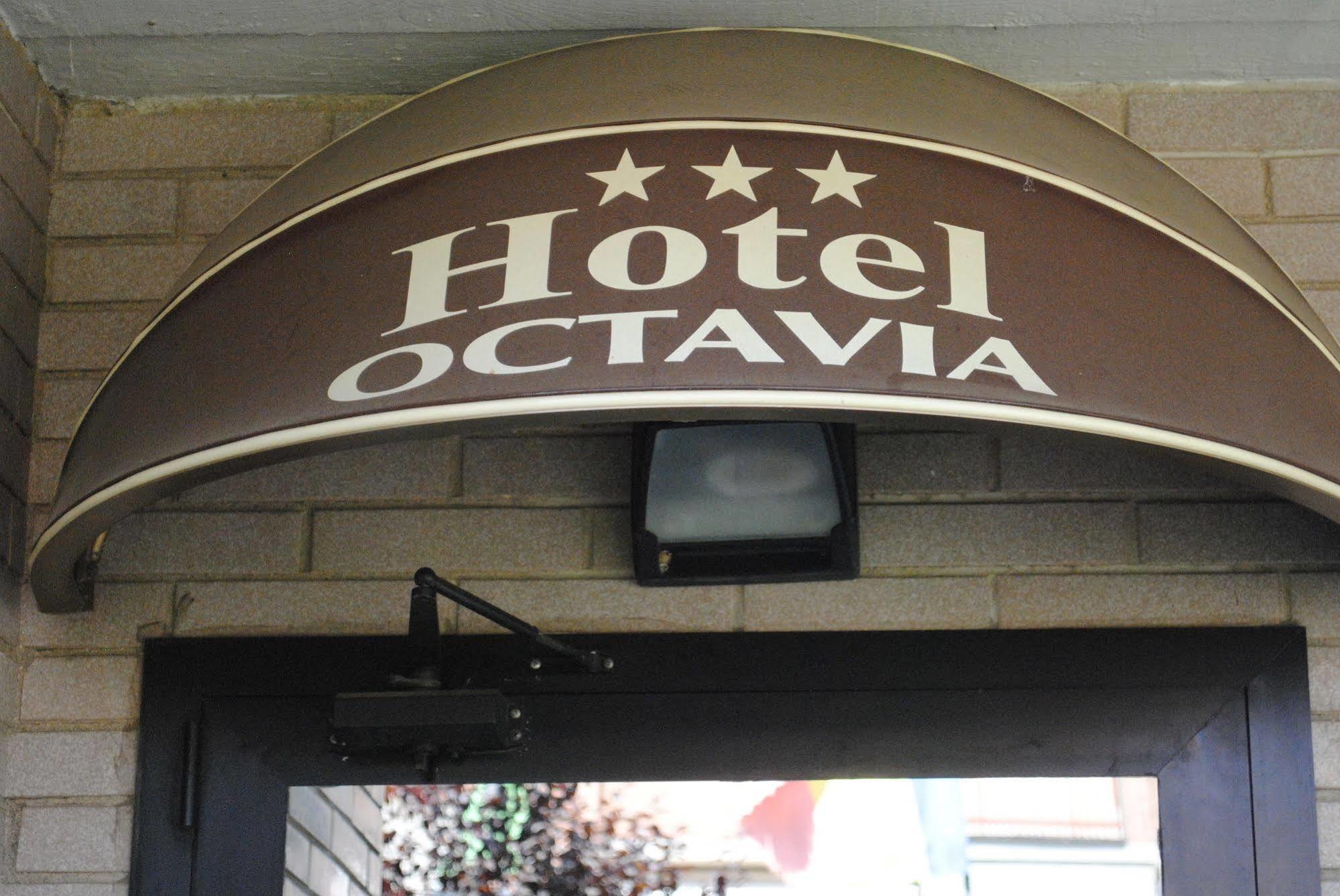 Hotel Octavia Rom Exteriör bild